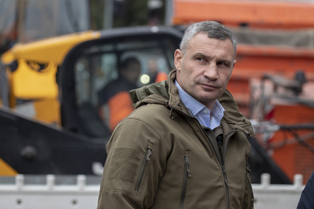 У Києві вперше за 65 років оновили Подільський узвіз: коли відкриють рух (фото)